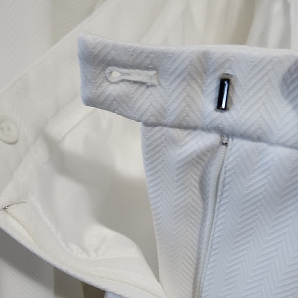 Chic White Women's Blazer - Picture 13 of 15